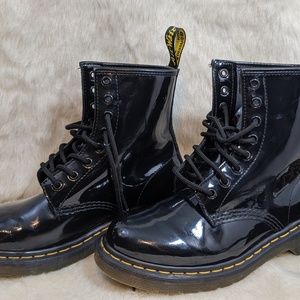 Dr Martens Black Pantent Pascal Women's Boots Sz 6